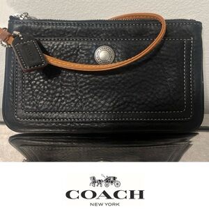Vintage Coach leather wallet wristlet